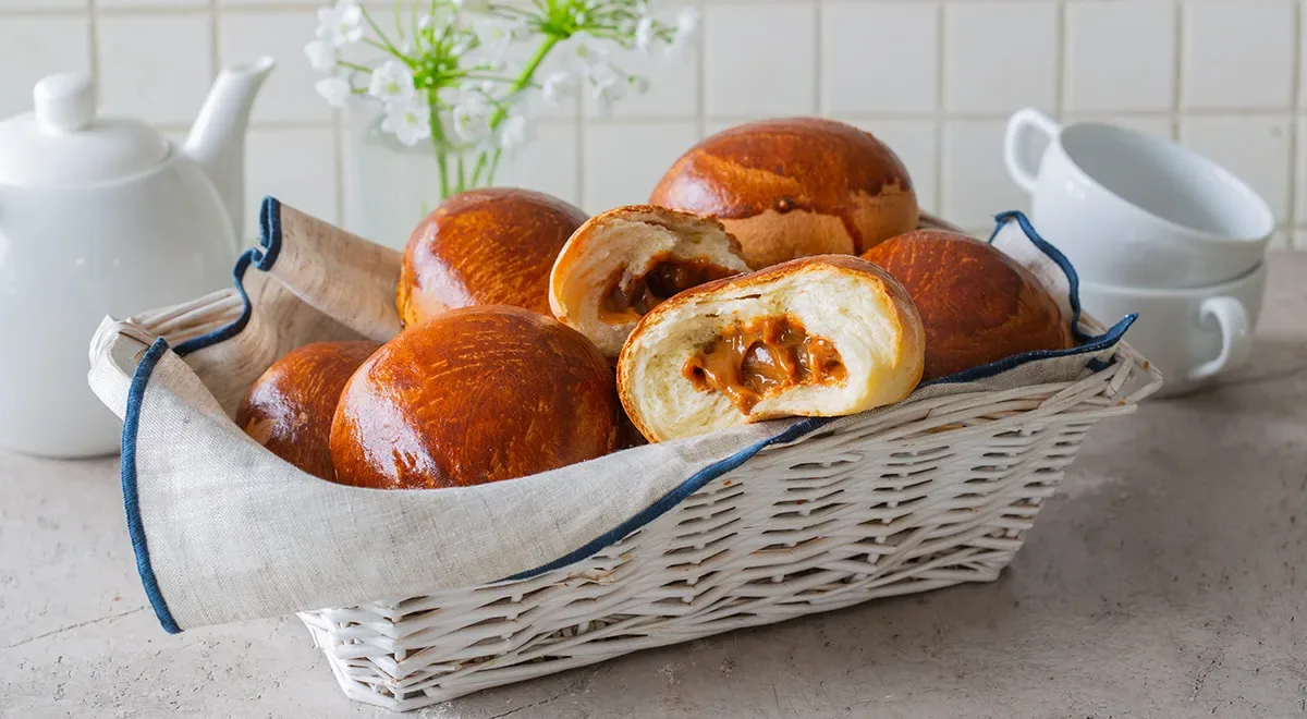Булочки со сгущёнкой