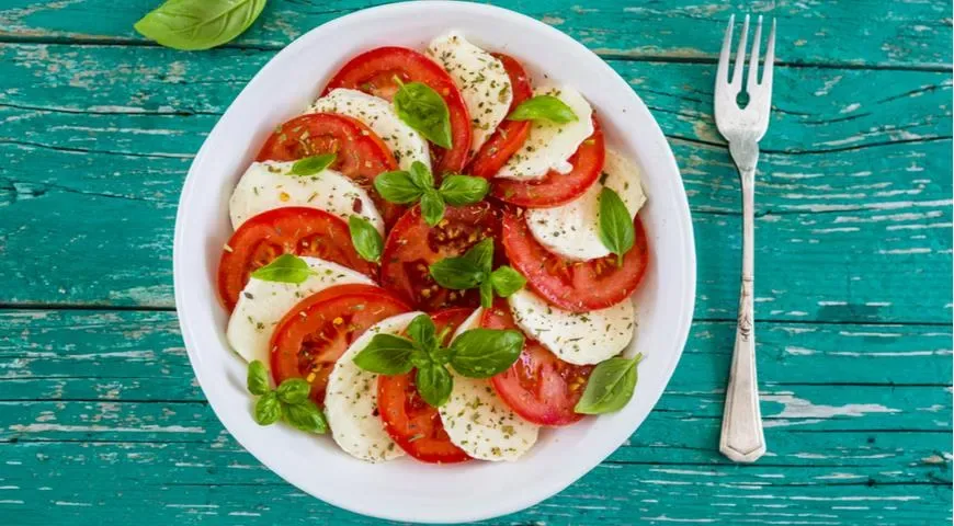 Салат Капрезе