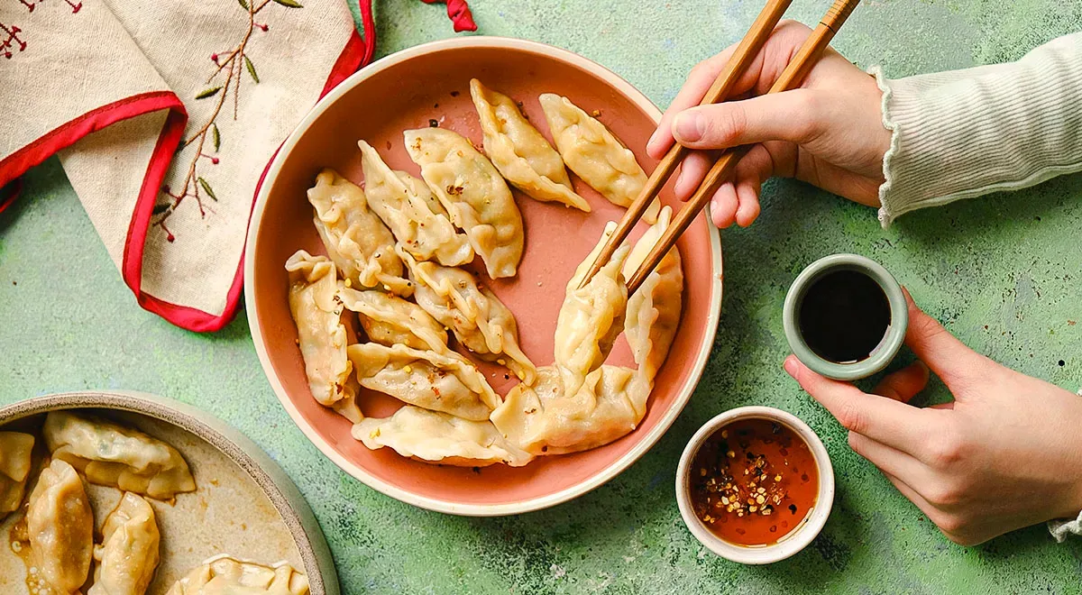 Дамплинги с креветками и курицей