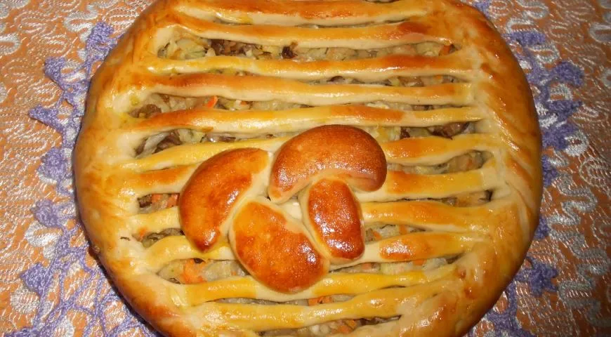 Грибной пирог