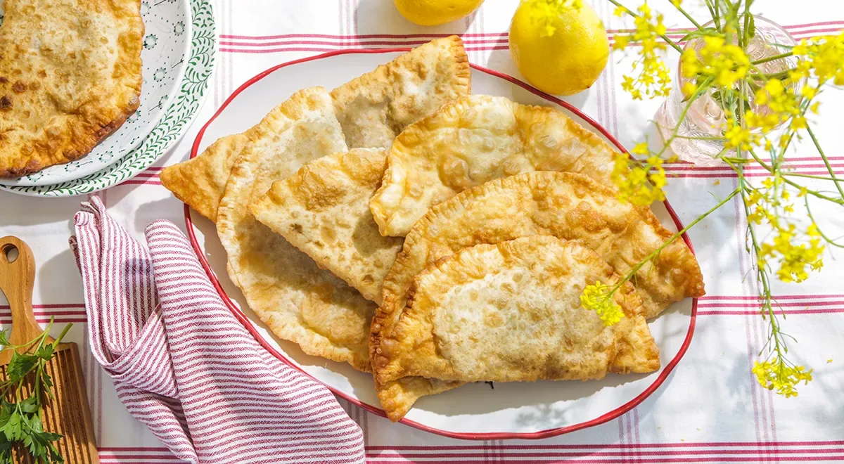 Хрустящие чебуреки на минералке