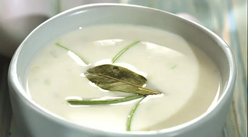 Ирландский суп с овсяными хлопьями и луком-пореем