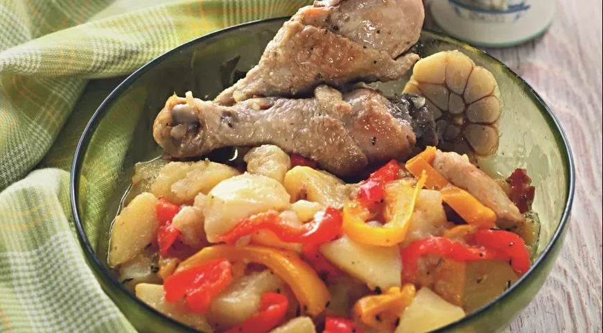 Картофель с курицей