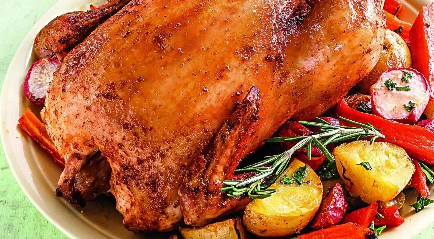 Курица с овощами в духовке