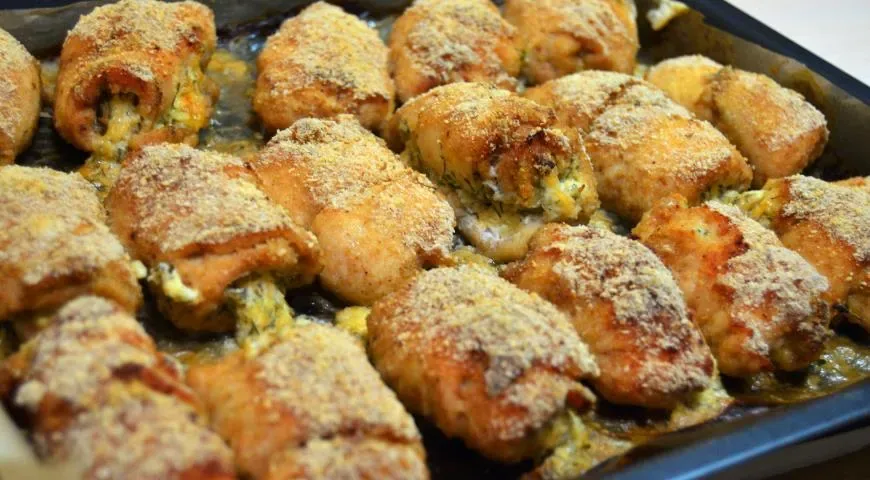 Куриные рулетики с сыром в духовке