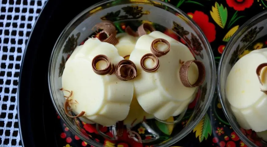 Лимонное мороженое на сливках