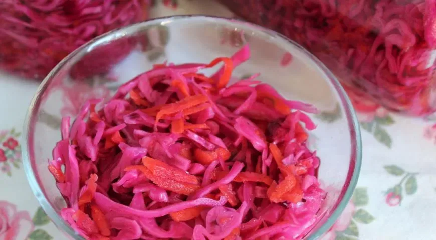 Маринованная краснокочанная капуста