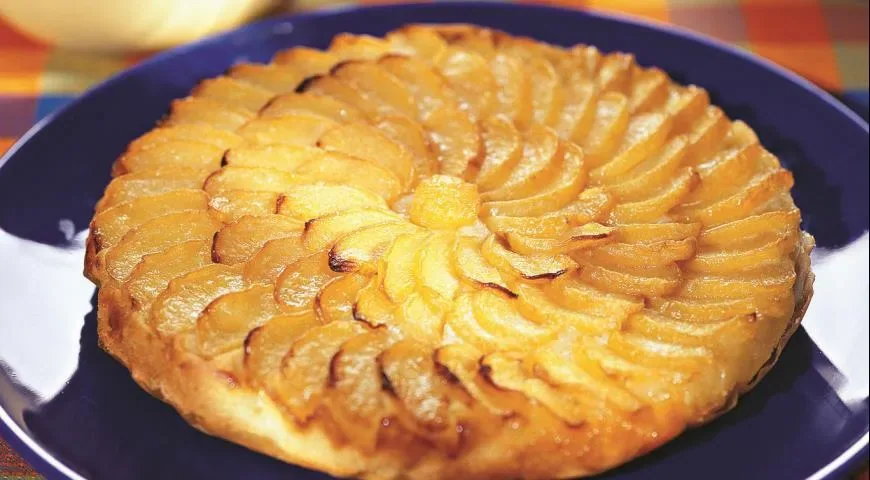 Миндальный пирог с абрикосами