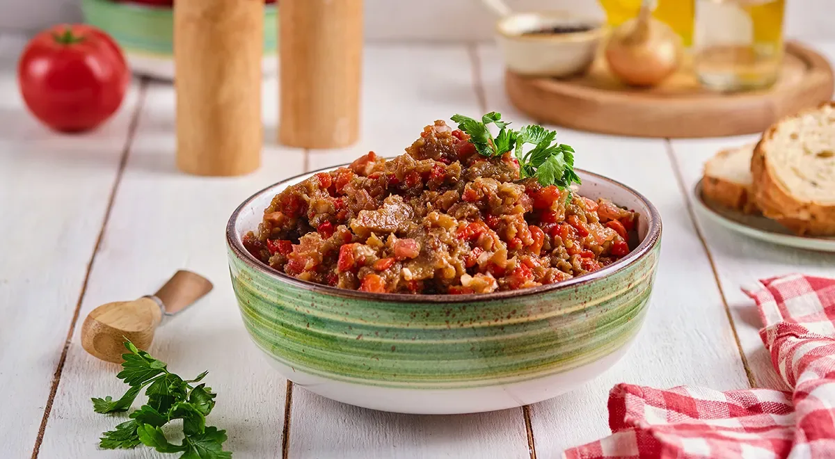 Настоящая баклажановая икра с помидорами