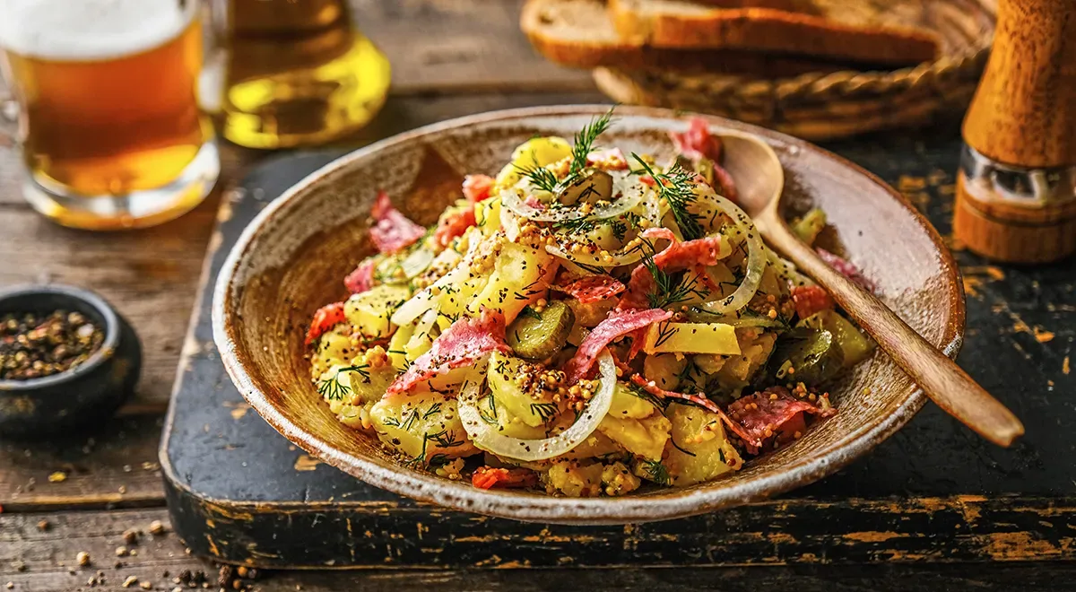 Немецкий картофельный салат с огурцами