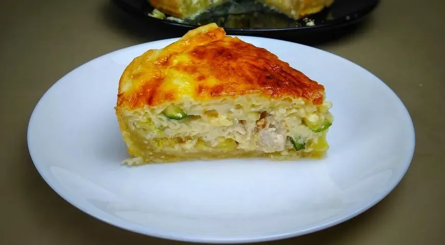 Пирог киш с кабачком и курицей