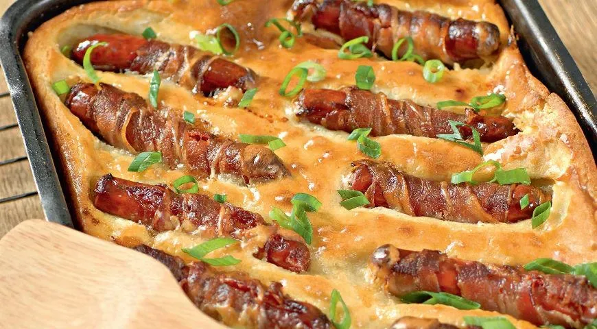 Пирог с сосисками в духовке