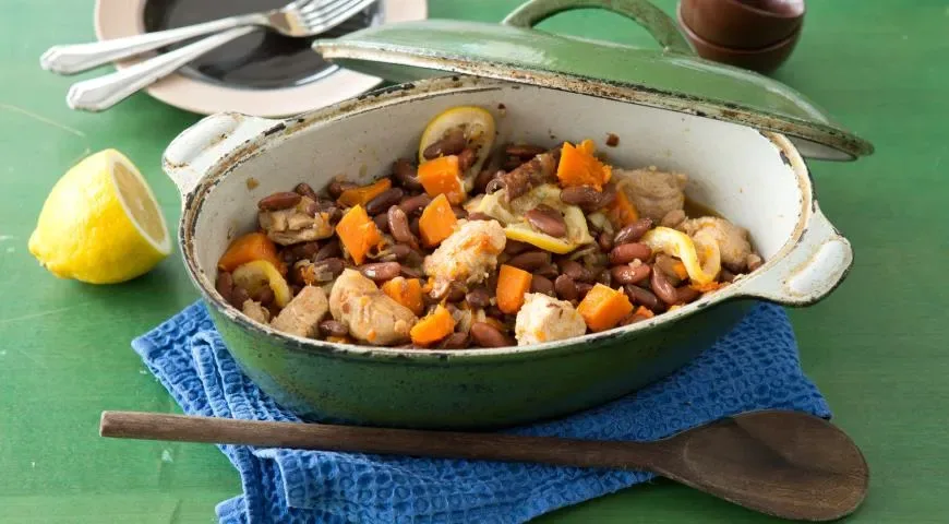 Рагу из фасоли с индейкой и тыквой