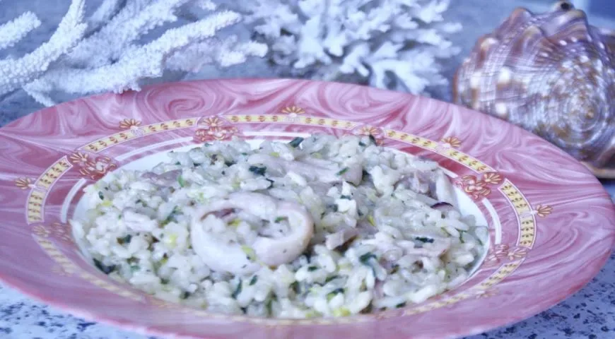 Ризотто с кальмарами