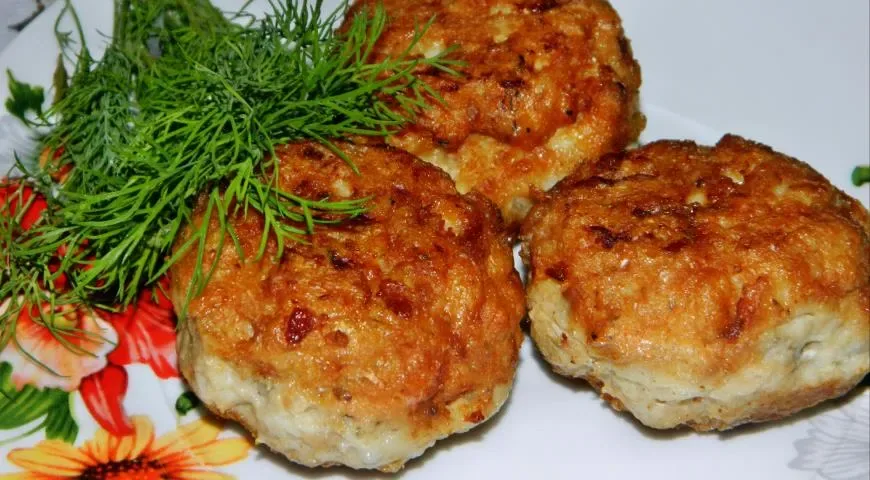 Классические котлеты из щуки