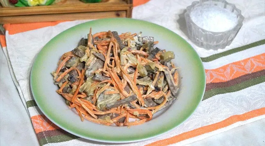 Салат из свиной печени с морковью по-корейски