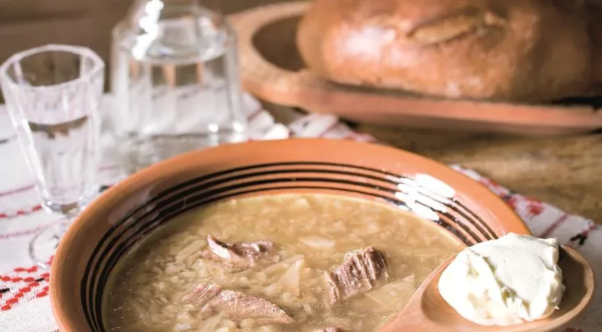 Щи с разварным мясом