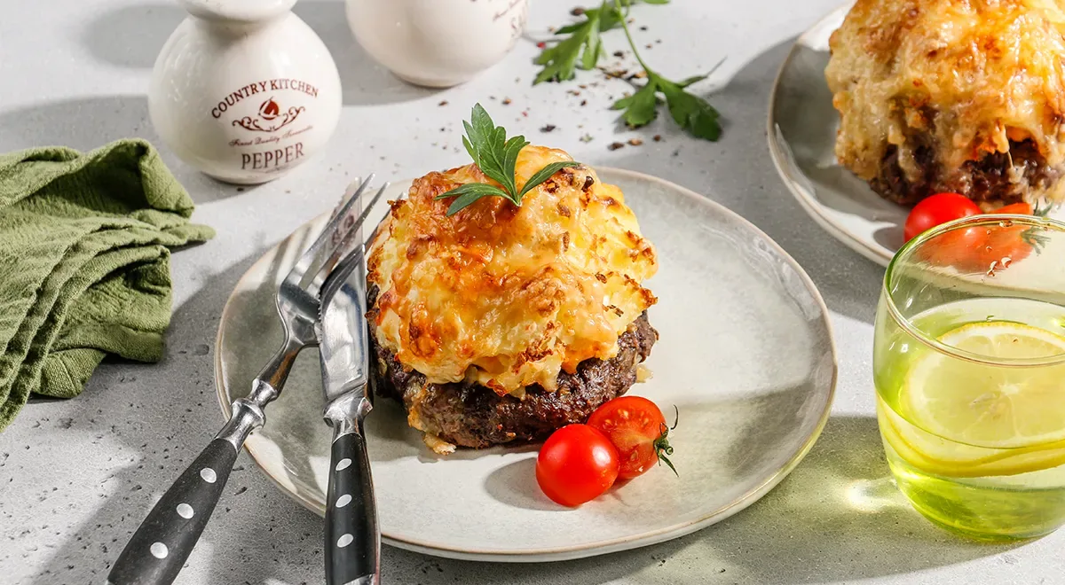 Стожки из фарша с грибами, картошкой и сыром