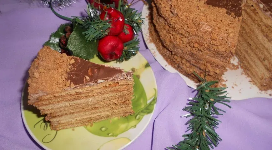 Торт шоколадный медовик