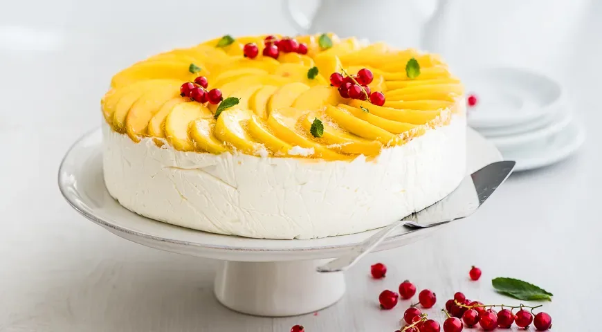 Торт-суфле с персиками