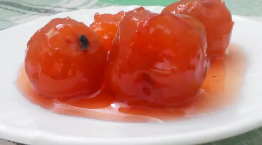 Варенье из райских или недозрелых яблок