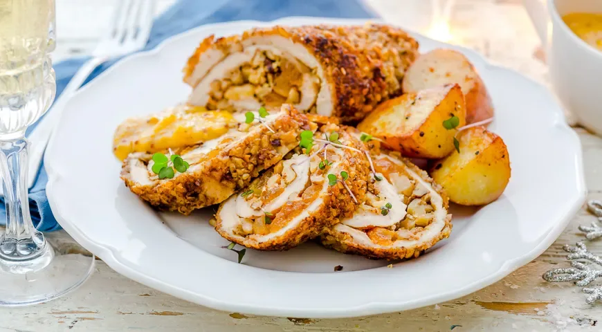Закуска из куриного филе с абрикосами